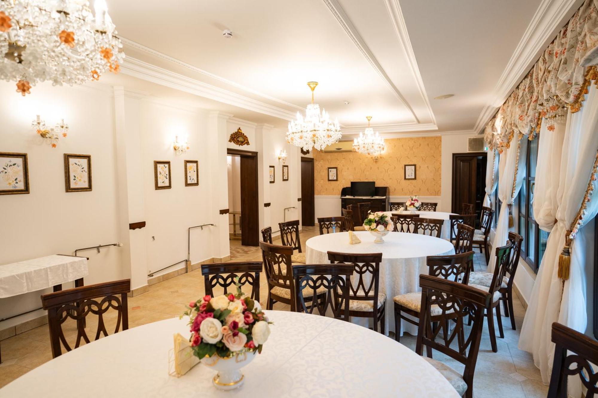 Hotel Royal Plaza By Timhotels