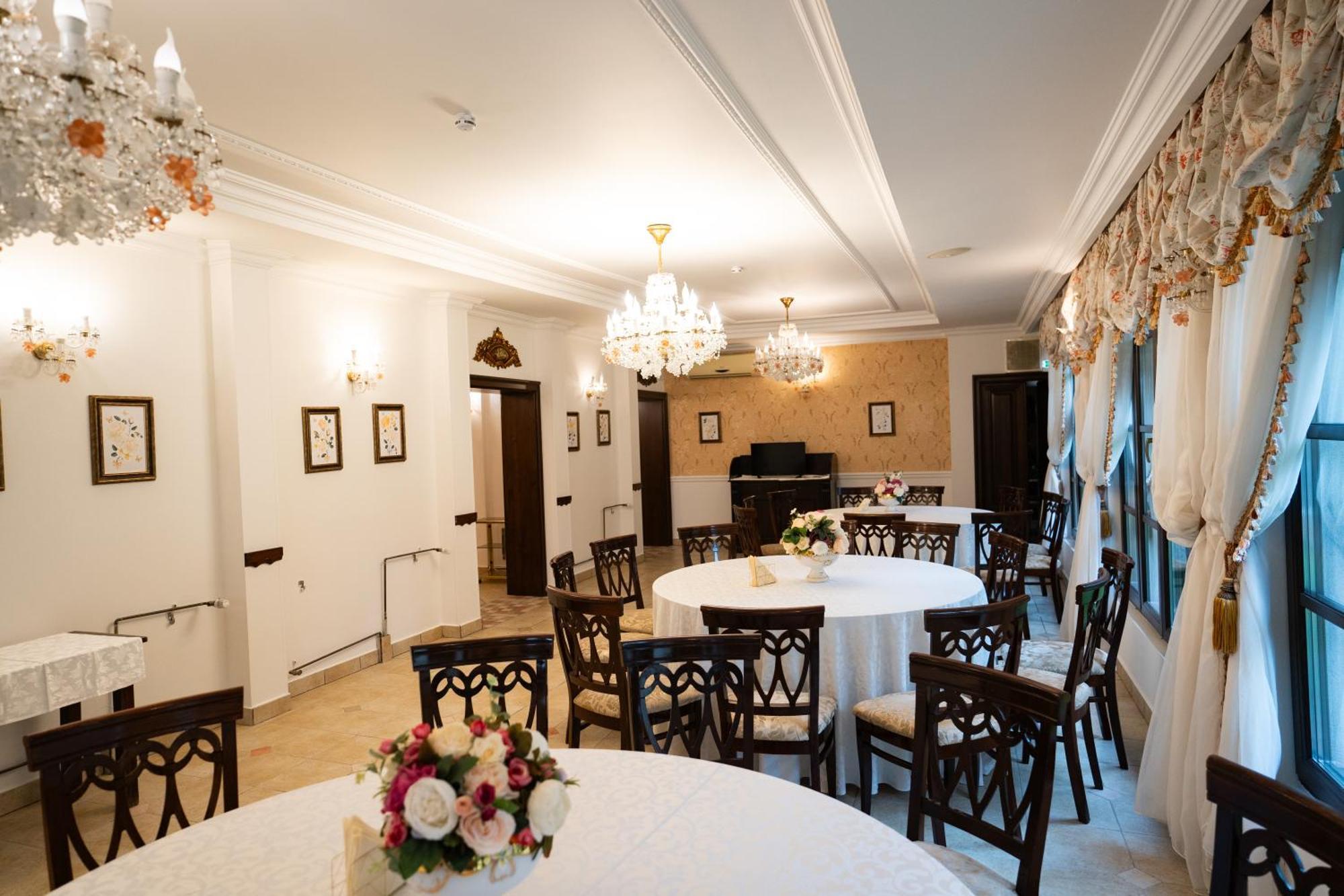 Hotel Royal Plaza By Timhotels 3*