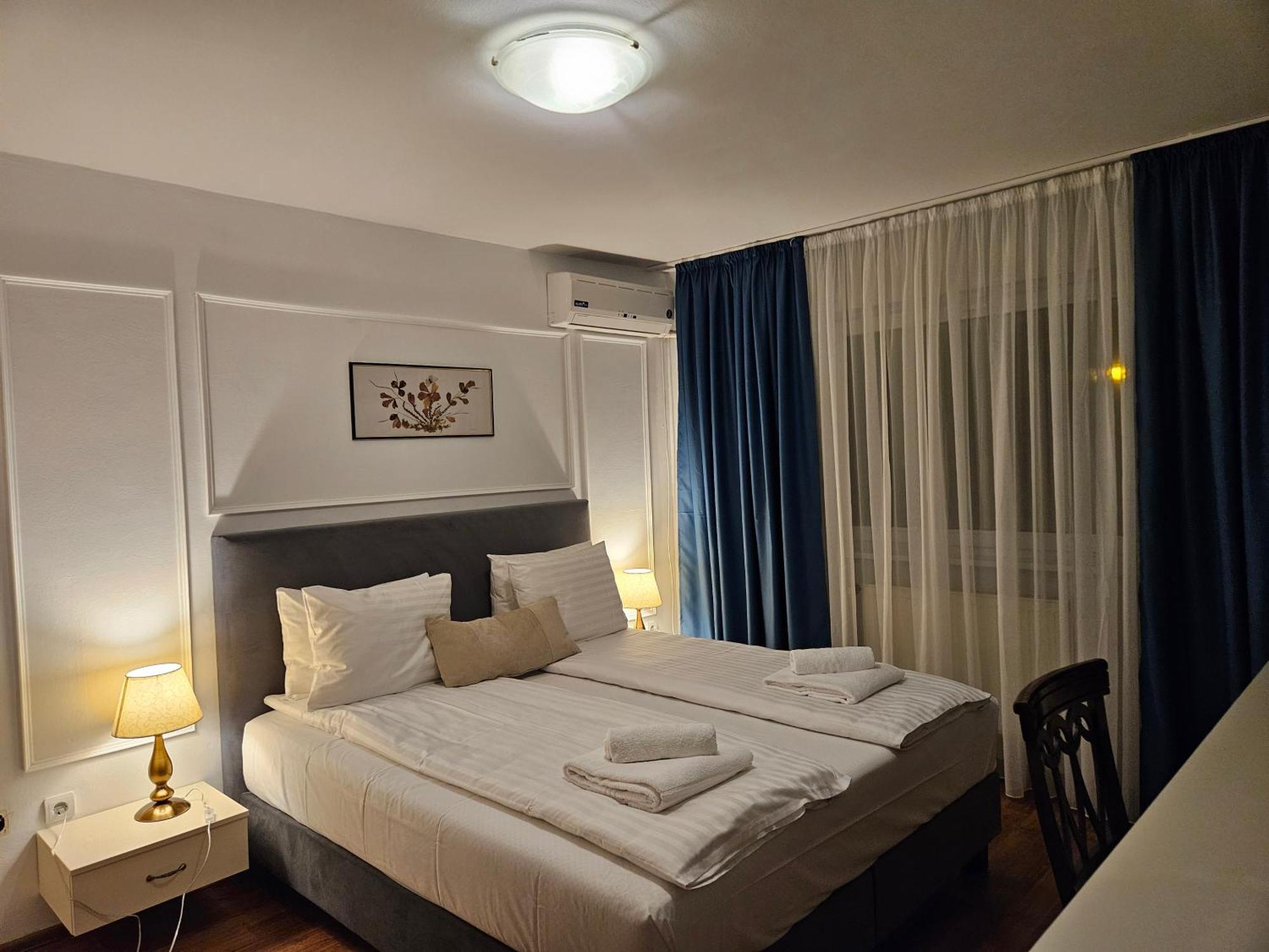 Royal Plaza By Timhotels