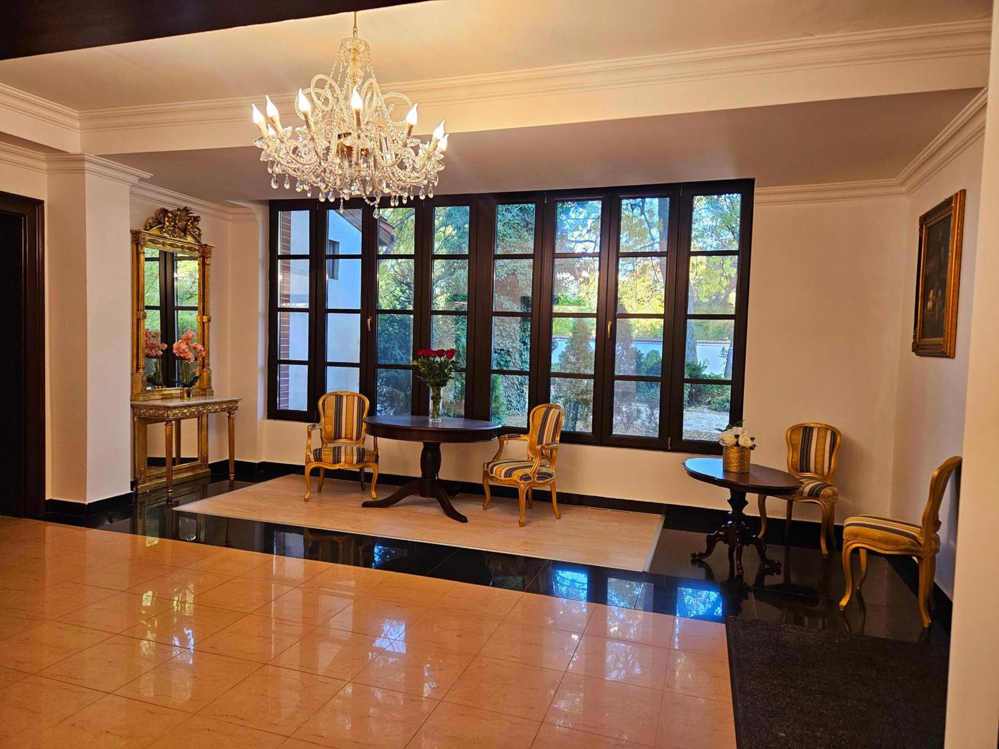 Royal Plaza By Timhotels 3* Timişoara