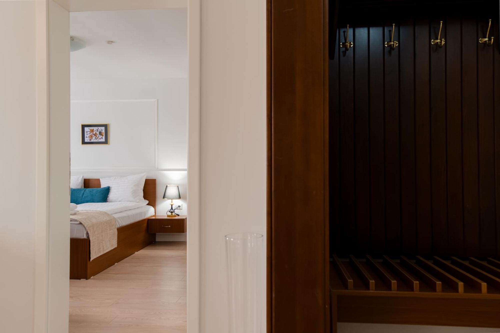 Royal Plaza By Timhotels Hotel 3*