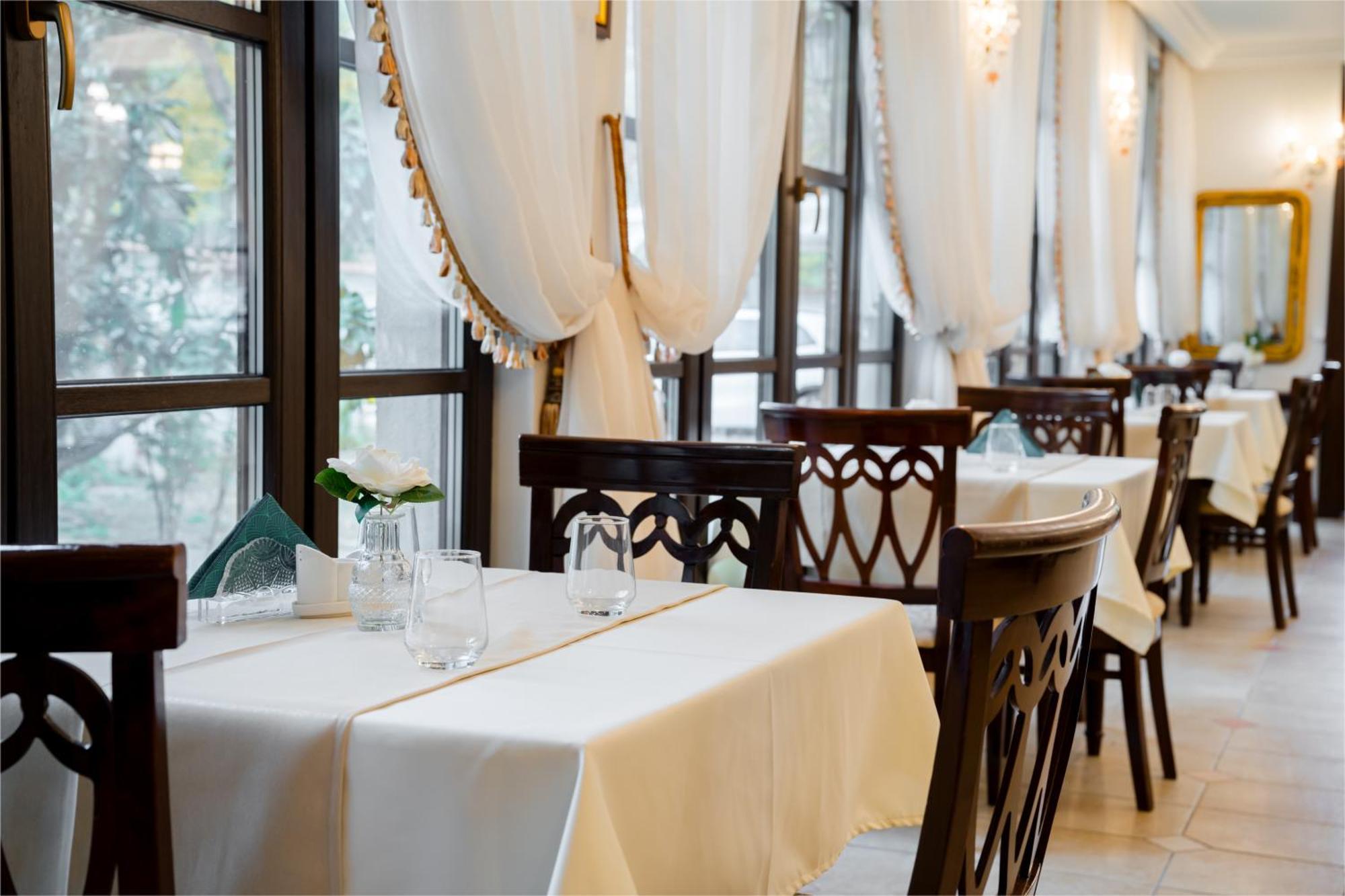 Hotel Royal Plaza By Timhotels Timişoara
