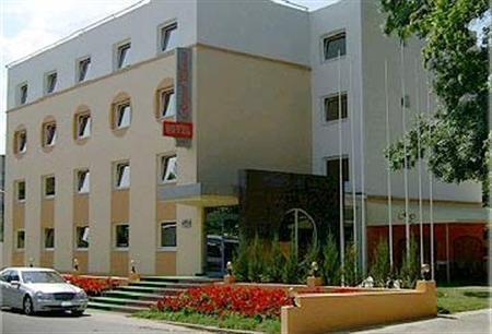 Royal Plaza By Timhotels Hotel